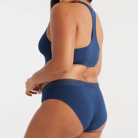 Knix Blue Sports Bra - Picture 6 of 9